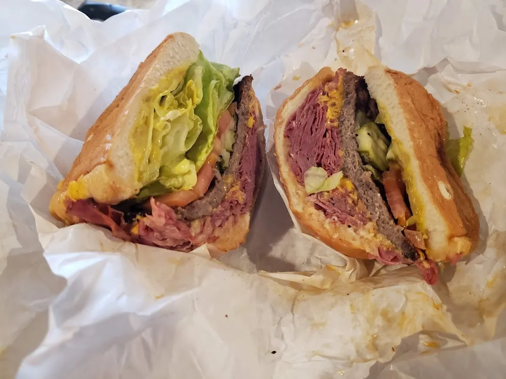 Pastrami Burger